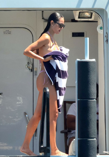 Eiza Gonzalez