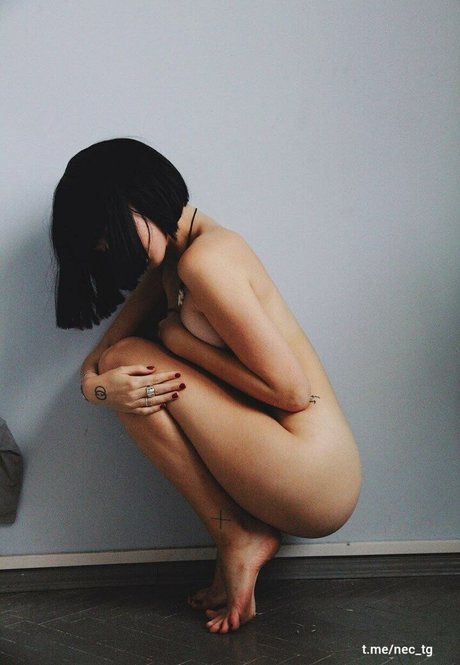 Nagie wyciekłe zdjęcie OnlyFans od Renata Ri