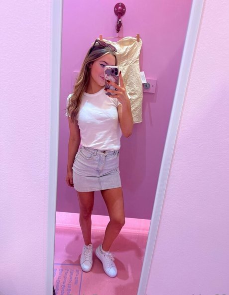 Nagie wyciekłe zdjęcie OnlyFans od Taratumbles