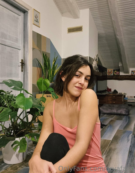 Nagie wyciekłe zdjęcie OnlyFans od Aryafaye