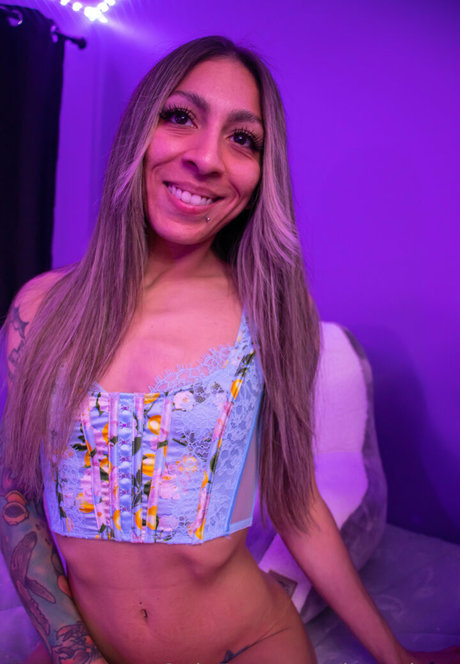 Nagie wyciekłe zdjęcie OnlyFans od Lunaslays