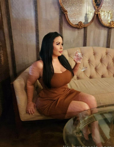 Latinamilfnyc