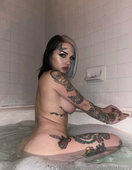 Nagie wyciekłe zdjęcie OnlyFans od Babygothxxx