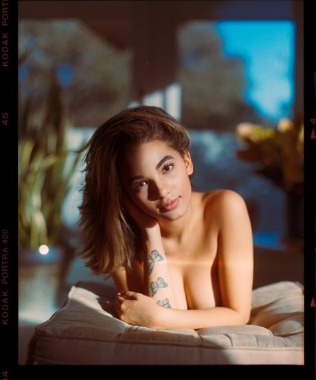 Nagie wyciekłe zdjęcie OnlyFans od Ari Nicholle Gold