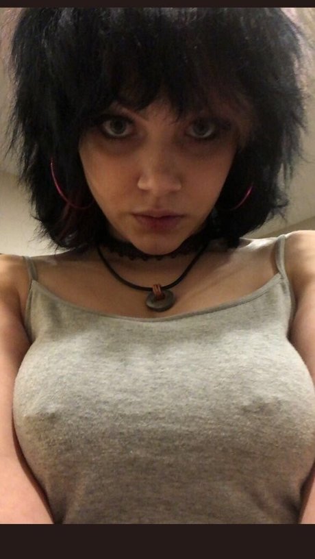 Nagie wyciekłe zdjęcie OnlyFans od Guttergirlgab