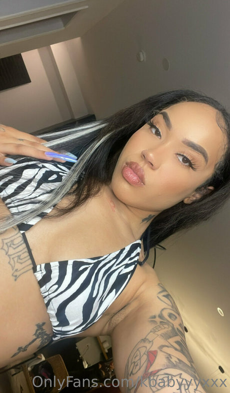 Nagie wyciekłe zdjęcie OnlyFans od Kbabyyyxxx