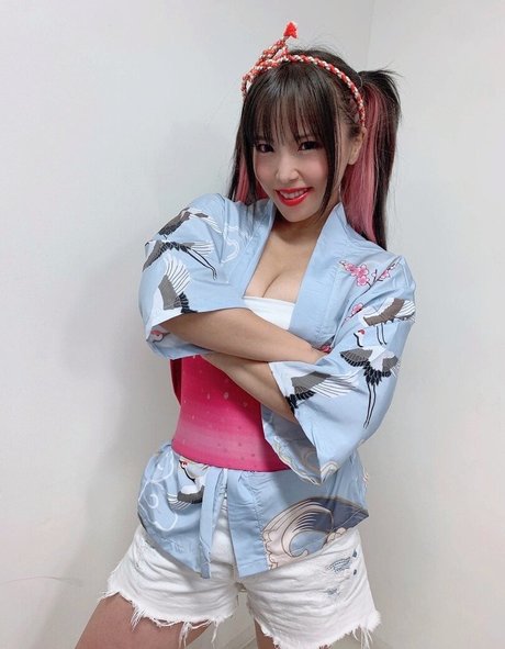 Mina Shirakawa