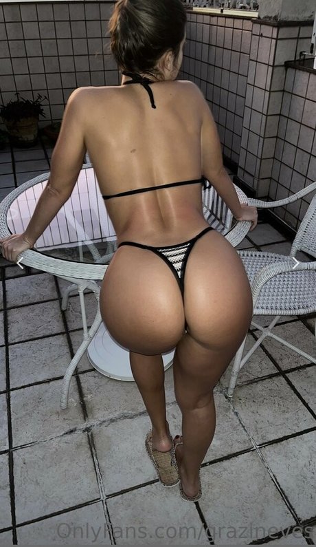 Nagie wyciekłe zdjęcie OnlyFans od Grazineves