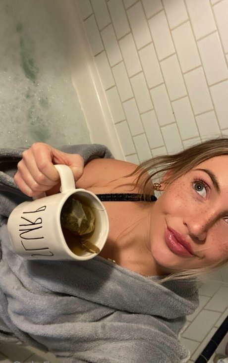 Nagie wyciekłe zdjęcie OnlyFans od Yourbabymadds