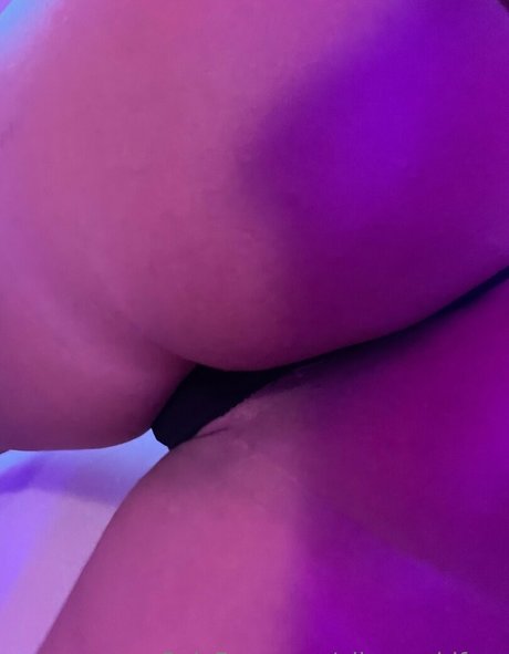 Nagie wyciekłe zdjęcie OnlyFans od Alissagoldfree