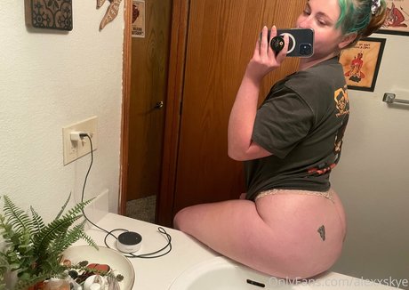 Nagie wyciekłe zdjęcie OnlyFans od Alexxskye