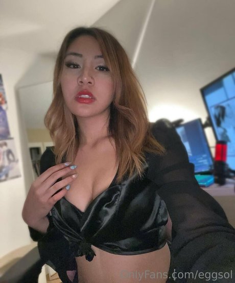 Nagie wyciekłe zdjęcie OnlyFans od Eggsol