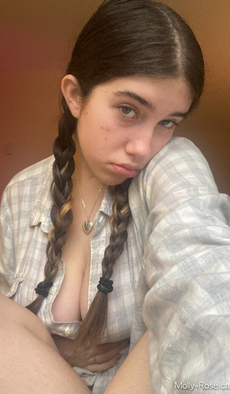 Itsmollyyyrose_again