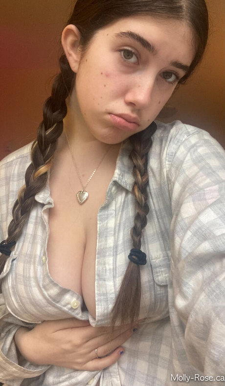 Itsmollyyyrose_again