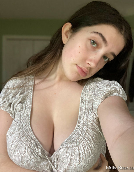 Itsmollyyyrose_again