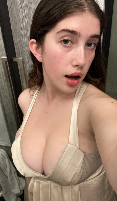 Itsmollyyyrose_again