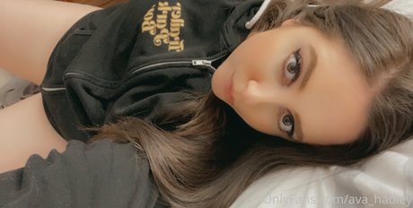 Ava_hadley