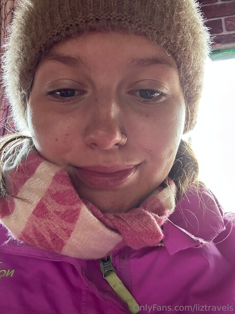 Nagie wyciekłe zdjęcie OnlyFans od Liztravels