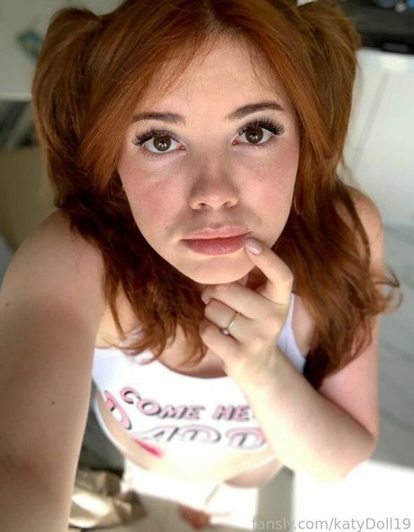 Nagie wyciekłe zdjęcie OnlyFans od Rachelcum