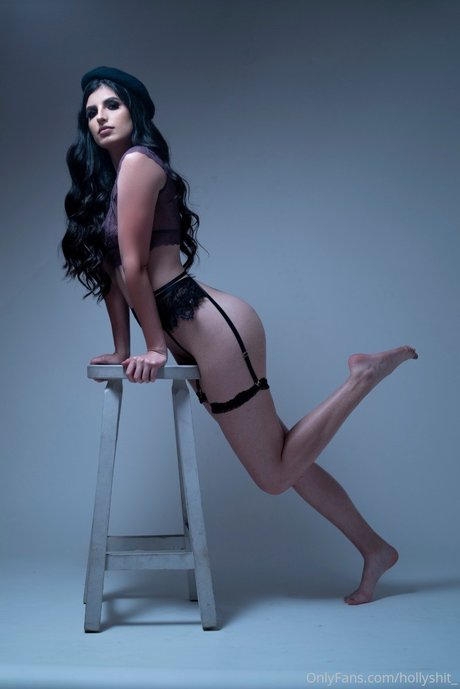 Nagie wyciekłe zdjęcie OnlyFans od Holly Shit