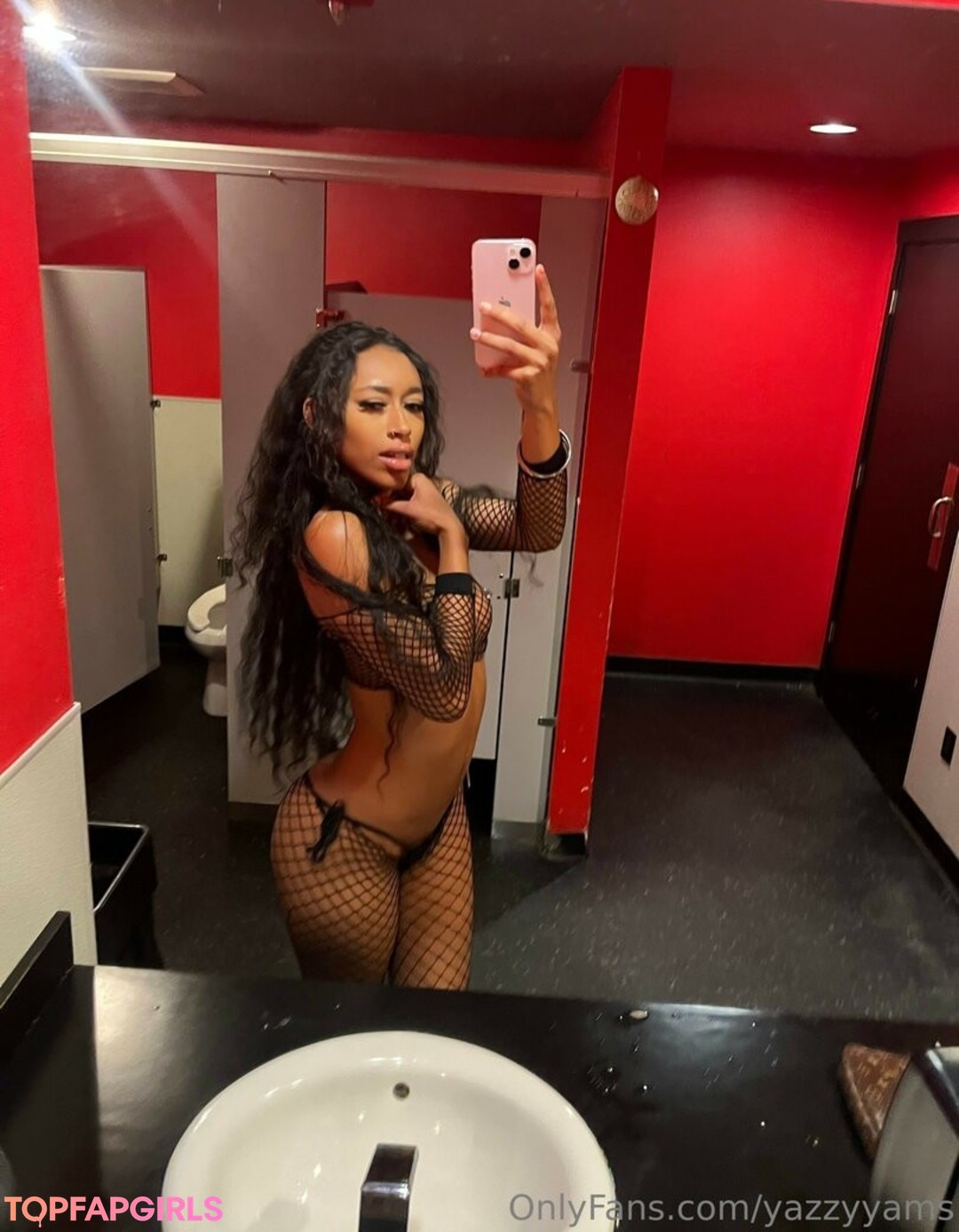 Nagie wyciekłe zdjęcie OnlyFans od Yazzyyams #1003