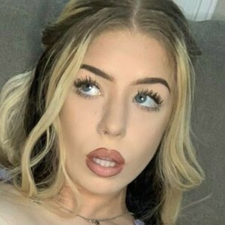 Nagie wyciekłe zdjęcie OnlyFans od Openmeupp