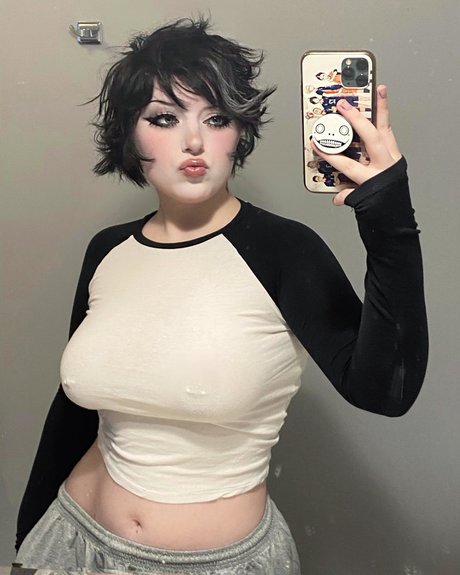 Nagie wyciekłe zdjęcie OnlyFans od Kalaynokay