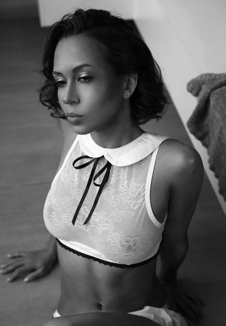 Nagie wyciekłe zdjęcie OnlyFans od Oladushek11