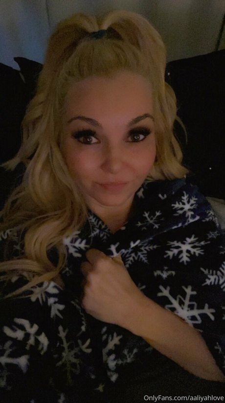 Nagie wyciekłe zdjęcie OnlyFans od Aaliyahlove