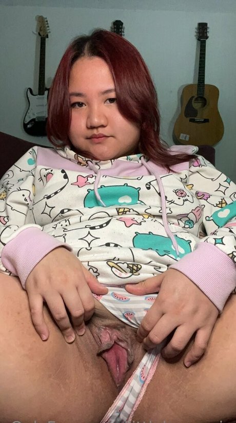 Nagie wyciekłe zdjęcie OnlyFans od Littlebunnyrin