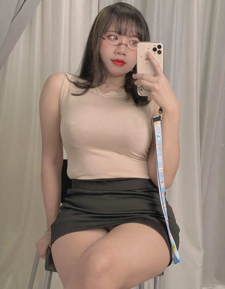 Nagie wyciekłe zdjęcie OnlyFans od Momo520xoxo