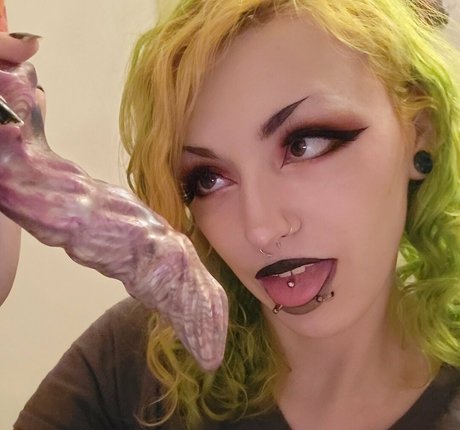 Nagie wyciekłe zdjęcie OnlyFans od Rynnreverie