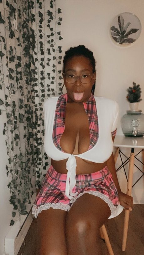 Nagie wyciekłe zdjęcie OnlyFans od Freebigtits6999
