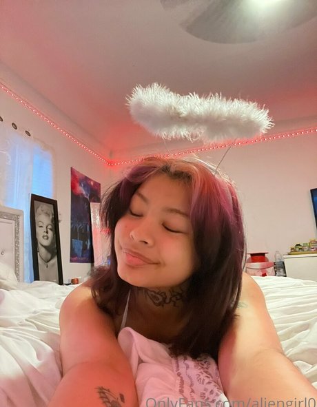 Aliengirl0