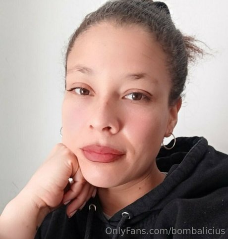 Nagie wyciekłe zdjęcie OnlyFans od Bombalicius