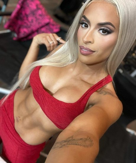 Zelina Vega