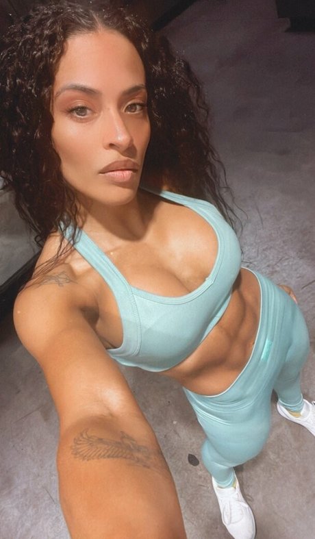 Zelina Vega