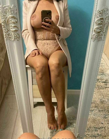 Nagie wyciekłe zdjęcie OnlyFans od Ellamommy