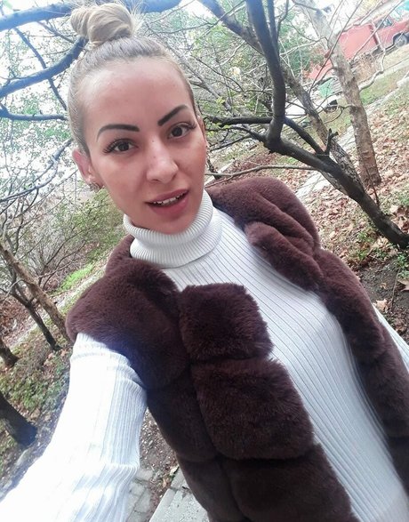 Nagie wyciekłe zdjęcie OnlyFans od Marinela Adalbertova