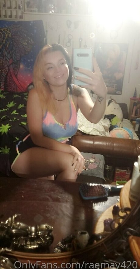 Nagie wyciekłe zdjęcie OnlyFans od Raemay420