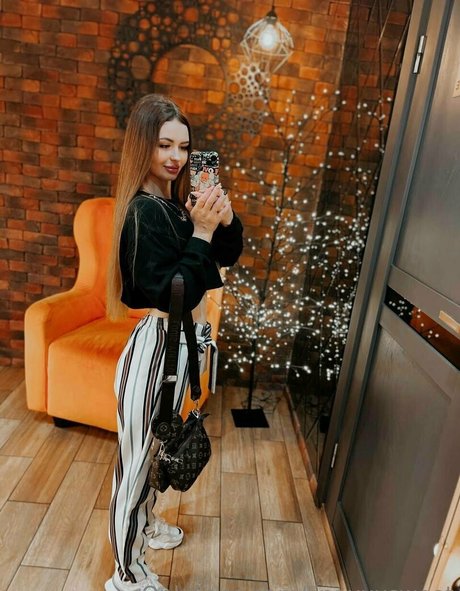 Nagie wyciekłe zdjęcie OnlyFans od Linaxxxsweet