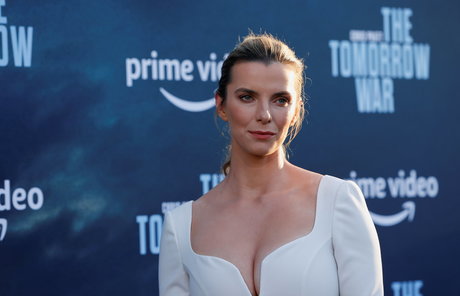 Betty Gilpin