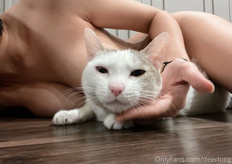 Nagie wyciekłe zdjęcie OnlyFans od Deerlong