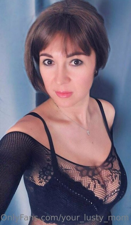 Your_lusty_mom