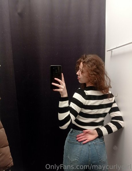 Nagie wyciekłe zdjęcie OnlyFans od Maycurlygirl