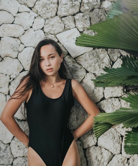 Nagie wyciekłe zdjęcie OnlyFans od J Lou