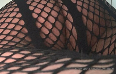 Nagie wyciekłe zdjęcie OnlyFans od Lyrarowell