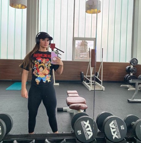 Nagie wyciekłe zdjęcie OnlyFans od Sarah Slavo
