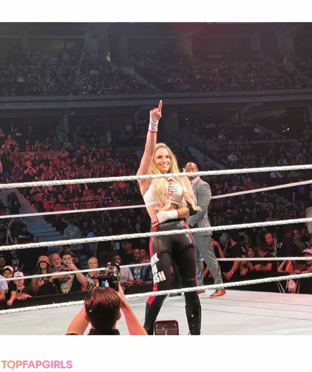 Nagie wyciekłe zdjęcie OnlyFans od Trish Stratus #1173