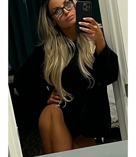 Nagie wyciekłe zdjęcie OnlyFans od Trish Stratus
